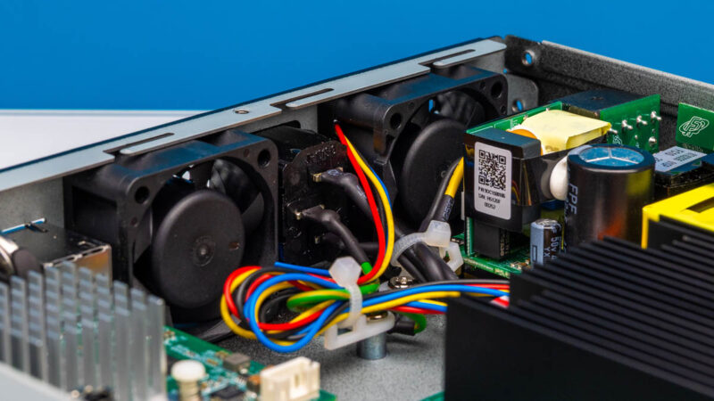 QNAP QSW M7308R 4X Fan 1