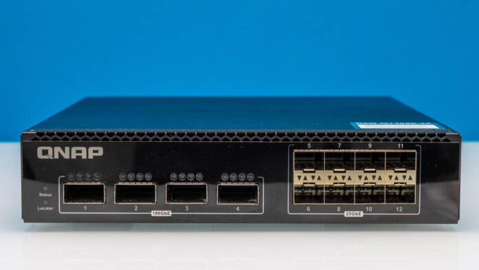 QNAP QSW M7308R 4X Front 1