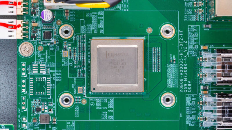 QNAP QSW M7308R 4X Inside 9