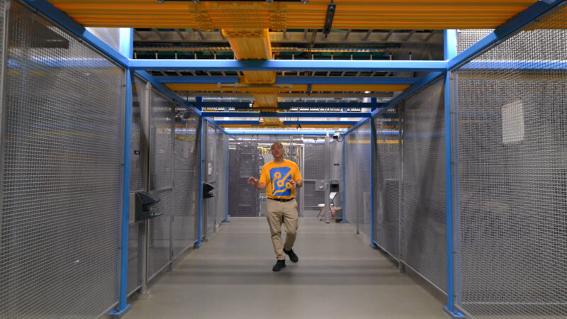 SV1 The Center Of The Internet