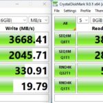 SanDisk Extreme Pro With USB4 CrystalDiskMark