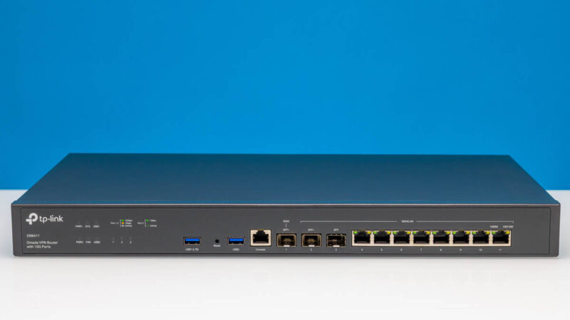 TP Link Omada VPN Gateway ER8411 Front 1