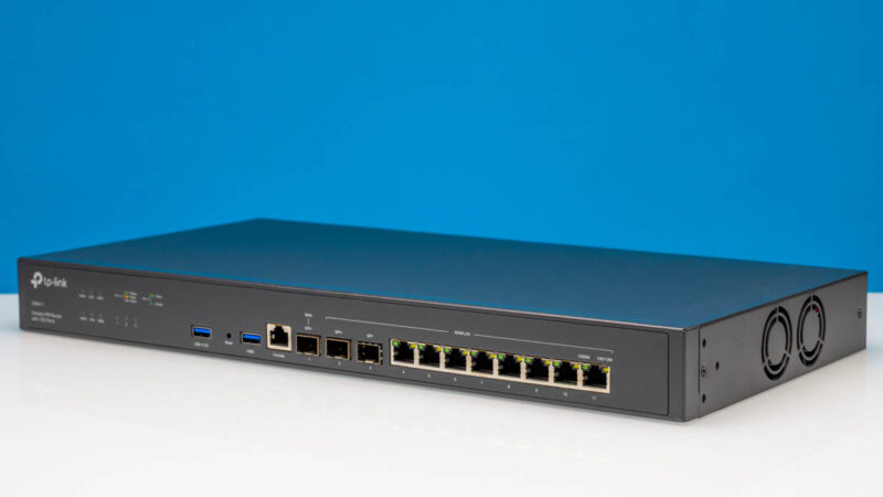 TP Link Omada VPN Gateway ER8411 Front Angled 1