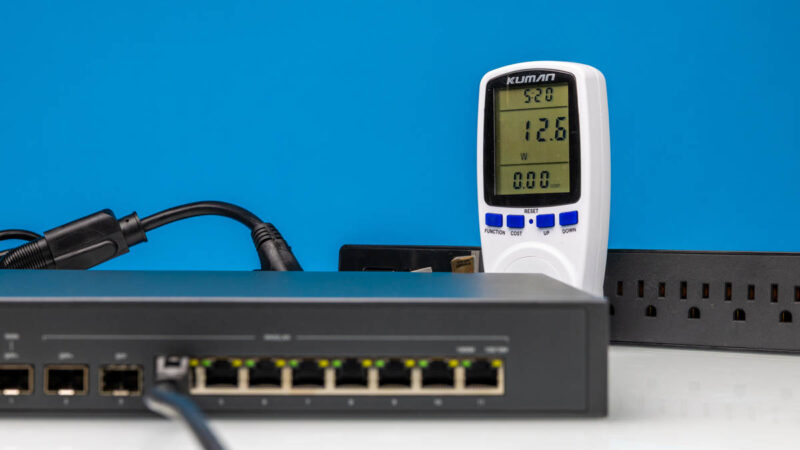 TP Link Omada VPN Gateway ER8411 Power Consumption 2.5GB Ethernet Port 2