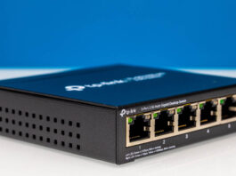 Switch Réseau TRENDnet 5 Ports 2,5 G - Non Géré, Silencieux, Montage Mural, Pour Connexion Haut Débit