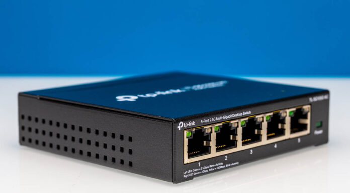 TP-Link TL-SG105S-M2 Review 5-port 2.5GbE Switch TP Link TL SG105S M2 Front Angled 2