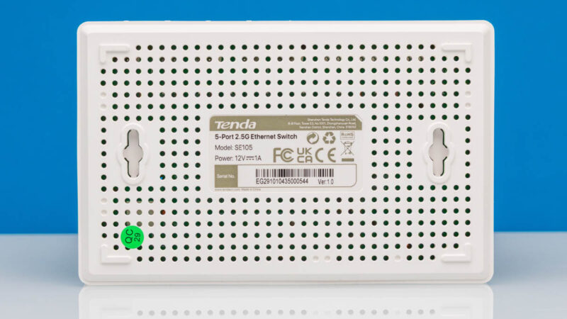 Tenda SE105 Bottom 1