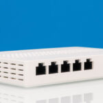 Tenda SE105 Front Angled 2