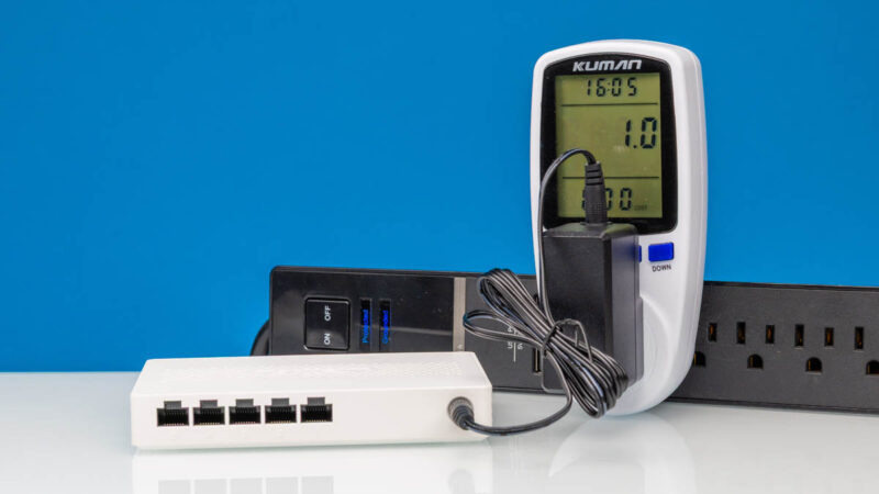 Tenda SE105 Idle Power Consumption 1