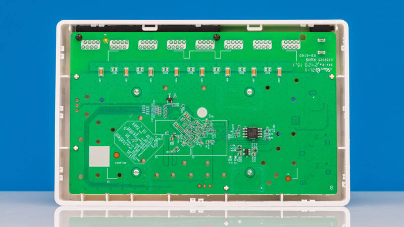Tenda SE105 Inside 2