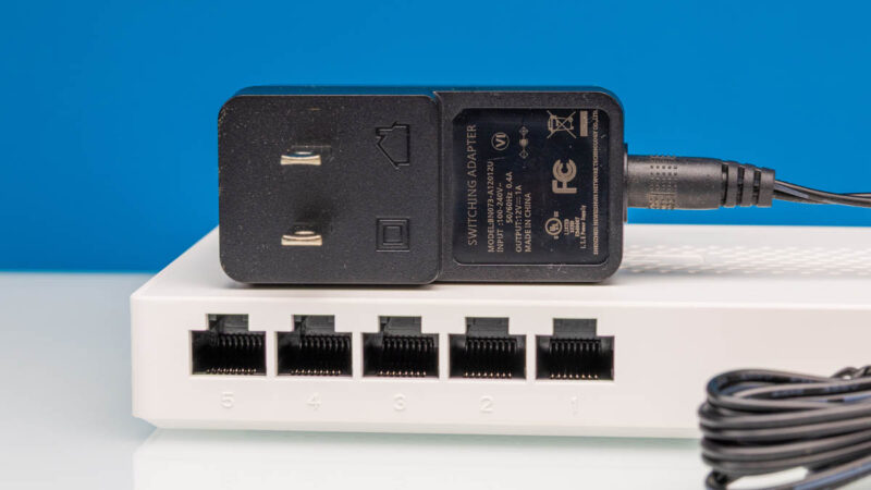 Tenda SE105 Power Supply 2