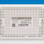 Tenda SE108 Bottom 1