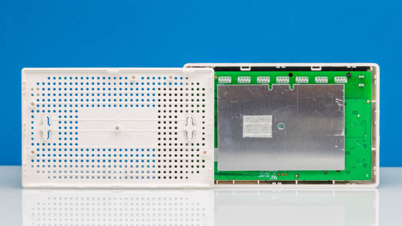 Tenda SE108 Inside 1