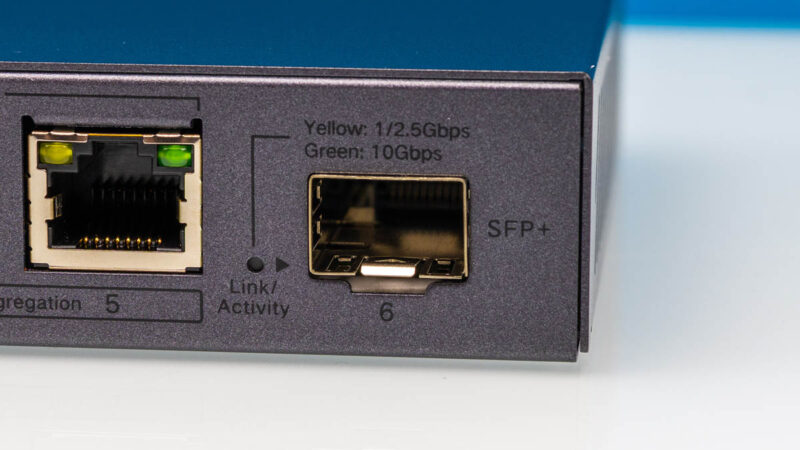 UGREEN CM753 10Gb SFP+ Port 1