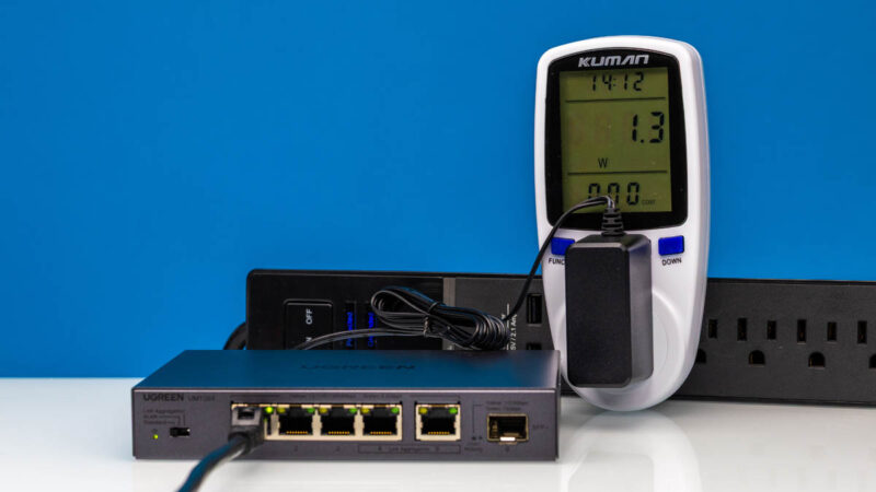 UGREEN CM753 2.5Gb Power Consumption 1