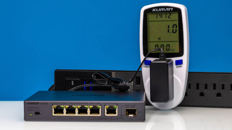 UGREEN CM753 Idle Consumption 1