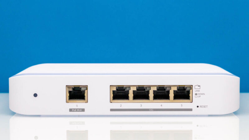 UniFi Network Flex XG Front 1