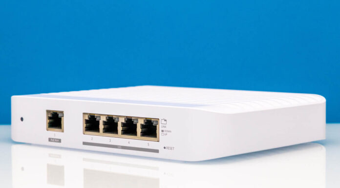 Ubiquiti Flex 10 GbE USW-Flex-XG Review The Low Cost Ubiquiti 10Gbase-T Switch UniFi Network Flex XG Front Angled 1