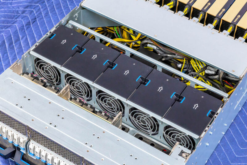 ASRock Rack 4UXGM GNR2 CX8 Hot Swap Fans 2