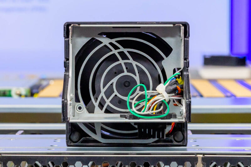 ASRock Rack 4UXGM GNR2 CX8 Hot Swap Fans 5