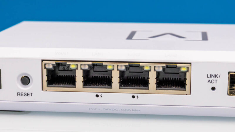 Alta Labs Route 10 2.5 Gbps RJ45 Ports