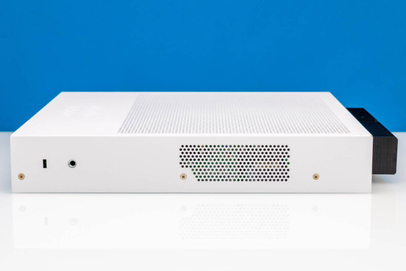 Cisco Catalyst 1300 8FP 2G Side 1