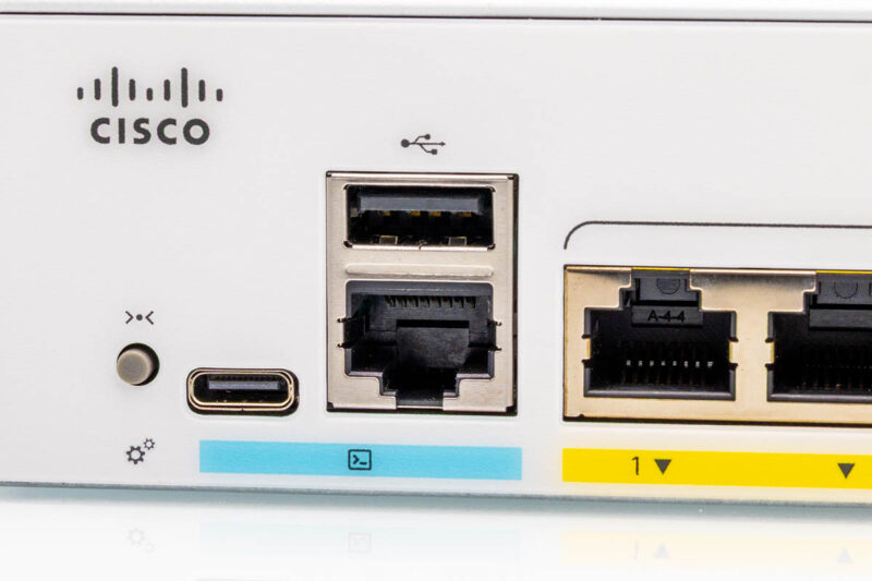 Cisco Catalyst 1300 8FP 2G USB A Port 1