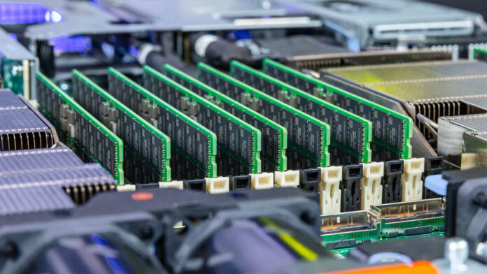 Dell PowerEdge R670 DDR5 DIMM Slots 4