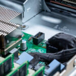 Dell PowerEdge R670 Inside 1