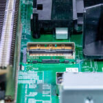 Dell PowerEdge R670 Inside 11