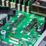 Dell PowerEdge R670 Inside 13