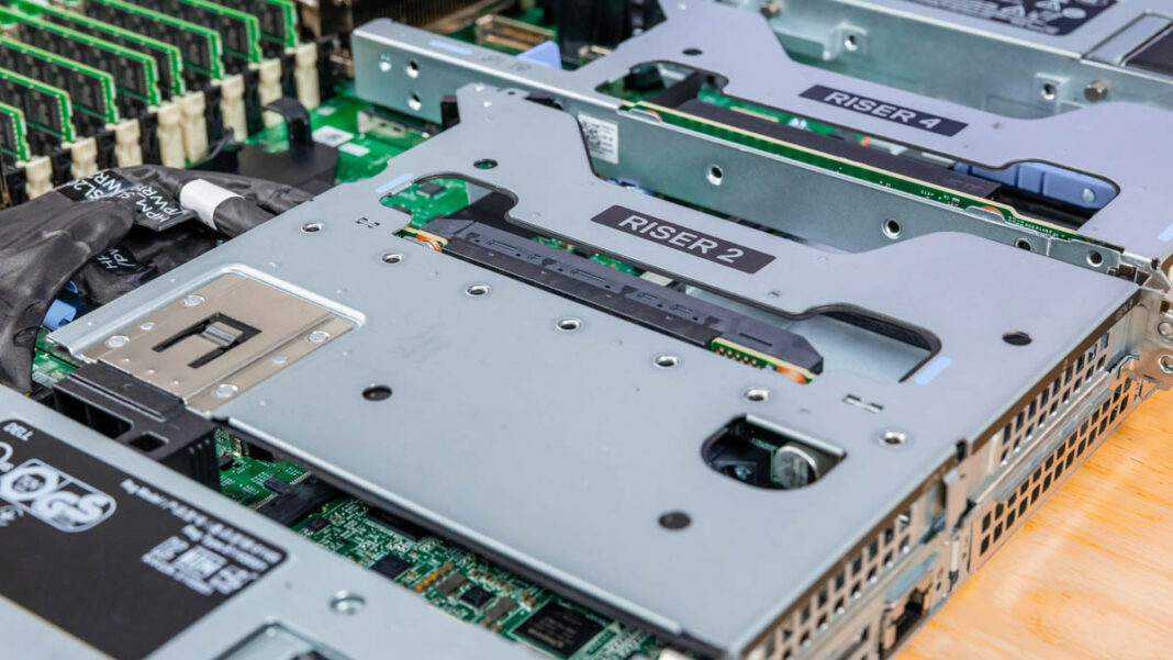 Poweredge R670 Back Dell PowerEdge R670 Review A 1U Intel Xeon 6 Speedster - ServeTheHome