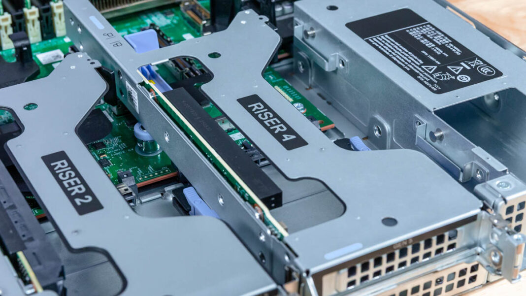 Poweredge R670 Back Dell PowerEdge R670 Review A 1U Intel Xeon 6 Speedster - ServeTheHome