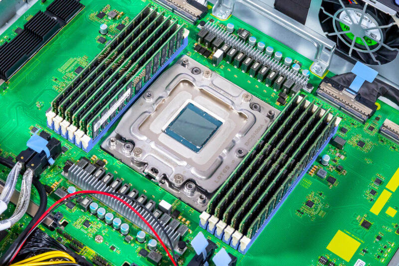 GIGABYTE R2A3 T40 AAV1 AmpereOne M Processor 1