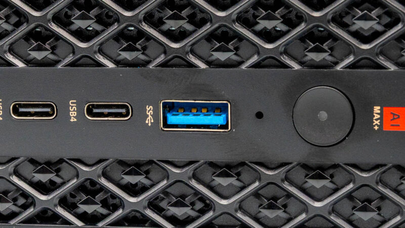 Minisforum MS S1 Max USB 3.2 Gen2 Port 1