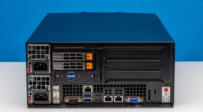 Supermicro SYS-E403-14B-FRN2T Review The Super Cool 1P Edge Server Supermicro SYS E403 14B FRN2T Rear 2