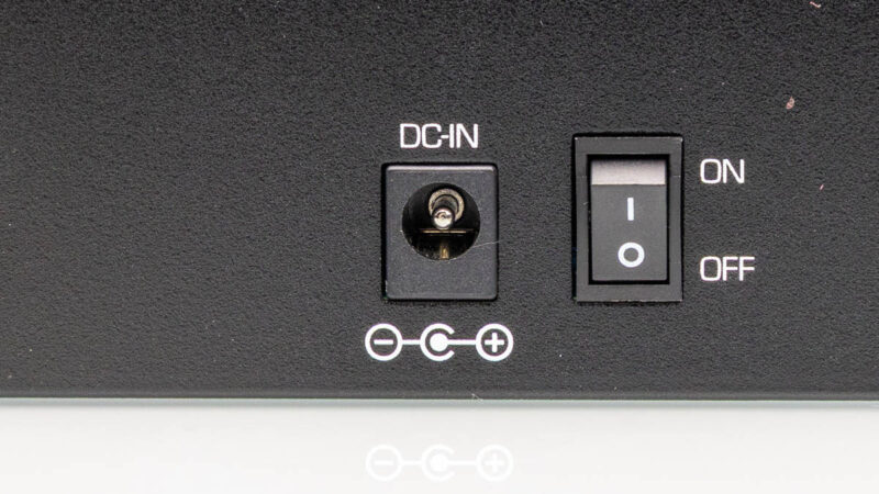 TRENDnet TL2 F7080 DC Power Input 1