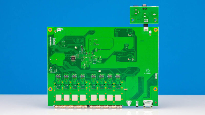 TRENDnet TL2 F7080 Inside 9