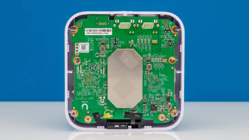 Ubiquiti UniFi Next Gen Gateway Lite Inside 2