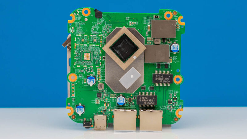 Ubiquiti UniFi Next Gen Gateway Lite Inside 8