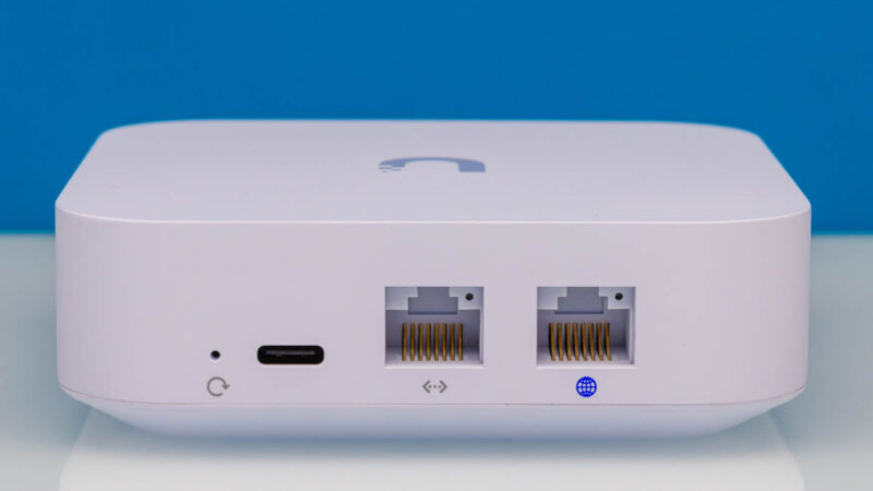 Ubiquiti UniFi Next Gen Gateway Lite Rear 1