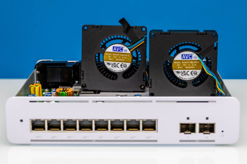 Ubiquiti UniFi USW Pro XG 8 PoE Fans 2