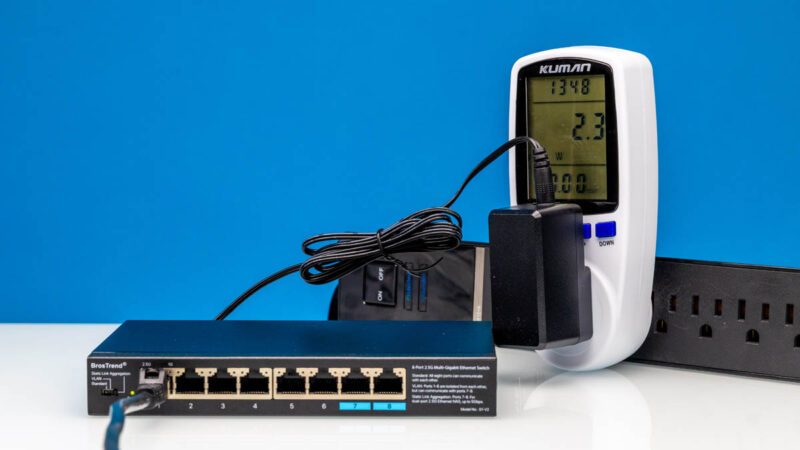 BrosTrend 8 Port 2.5G Ethernet Switch 2.5G Ethernet Power Consumption 1