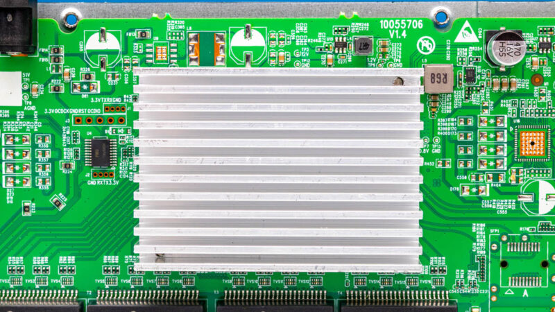 BrosTrend 8 Port 2.5G Ethernet Switch Inside 4