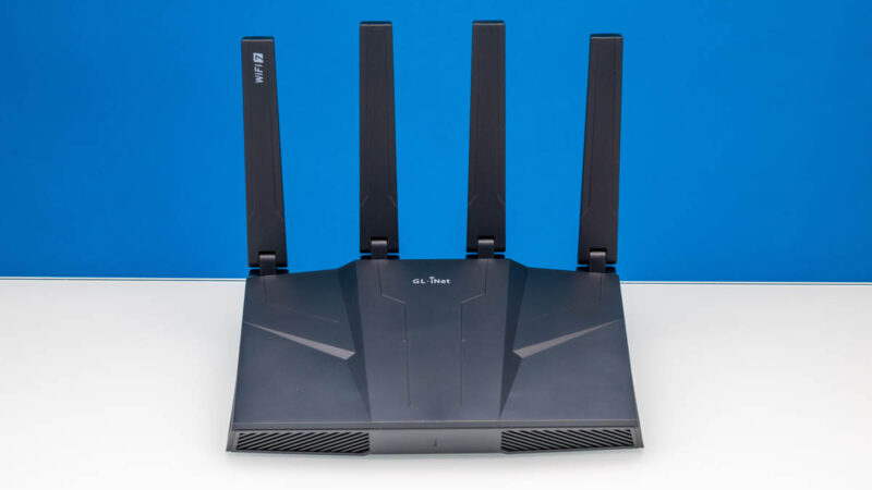 GL.iNet Flint 3 BE9300 Front 3