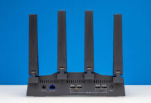 GL.iNet Flint 3 BE9300 WiFi 7 2.5GbE Router Review Good In Many Ways GL.iNet Flint 3 BE9300 Rear 1