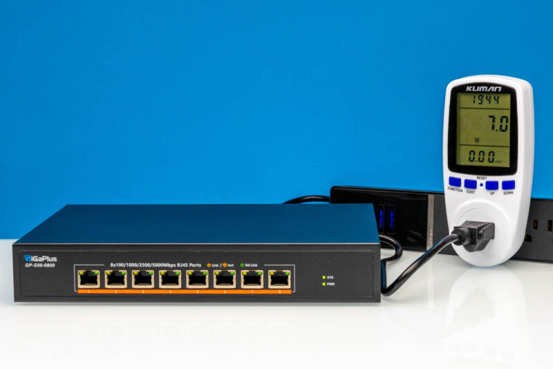 GiGaPlus GP S50 0800 Idle Power Consumption 1