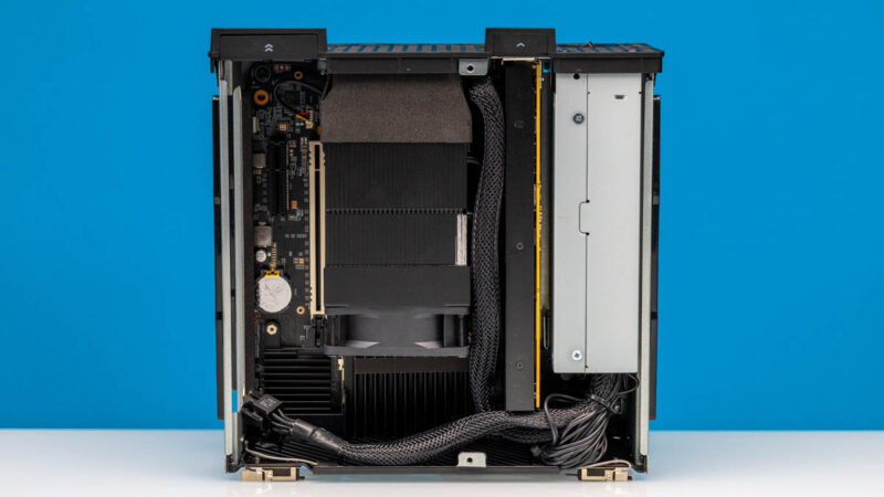 Minisforum MS 02 Ultra Inside 6