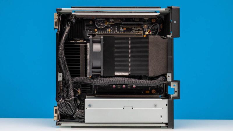 Minisforum MS 02 Ultra Inside 7