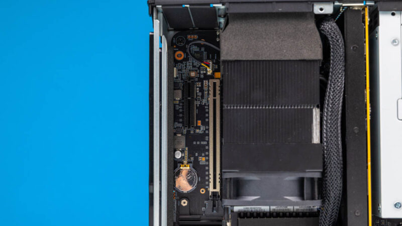 Minisforum MS 02 Ultra PCIe Slot 2